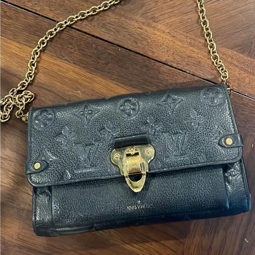 Bought for 1700 at LV in Portland. Inside code is SD1179 1000$ OBO